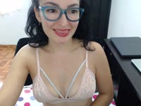 Hello everyone, my name is Arianyx, I am 27 years old, I am from Colombia, I like to meet people, the adrenaline
I love to flirt.