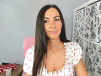 Romantic soul, loving music and art. I like falling in love but also go wild. I