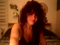 Zelie, sensual and carnal woman of 40 years old. I will be happy to spend a mischievous and complicit moment with you. I like to play, chat, have fun, dress up. I