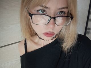 free nude live show AimiBrown