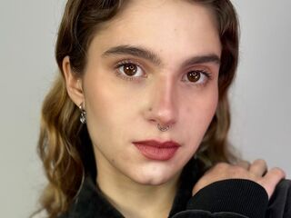 camgirl masturbating with vibrator EvaEddie