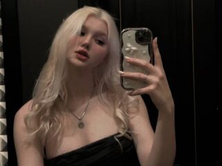 shower webcam LashayBernon