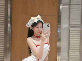 webcam live show LilyYuan