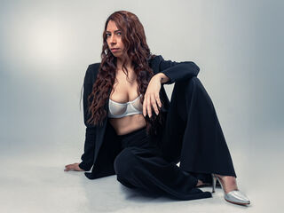 topless webcamgirl RosalineBelmont