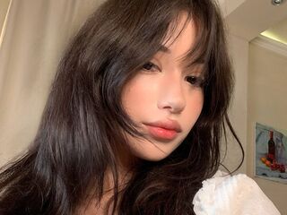 topless webcam girl SabrinaSteels