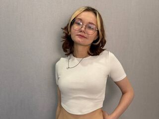 hot camwhore ShemikaDestro