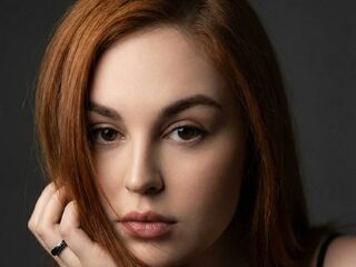 camwhore masturbating with dildo VanessaAshvord