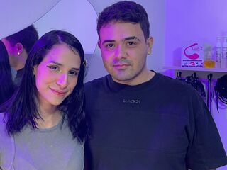 camgirl anal live webcam NicoleAndCamilo
