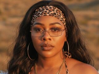 fetish liveshow KarolaingGomes