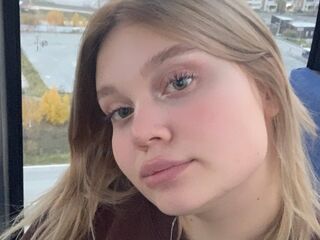 naked cam girl masturbating with dildo AdeleBaile