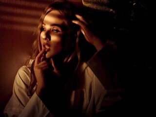 camslut naked AlexandraBallish