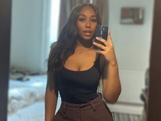 free nude cam AlynaRoss