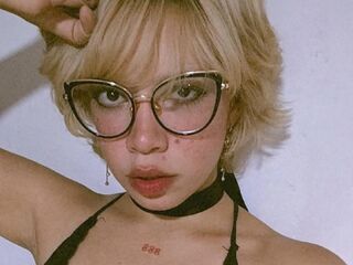 chatroom webcam photo AmelieMari