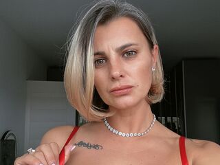 camgirl masturbating with sextoy AnishaBee