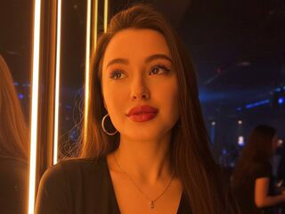 camslut spreading pussy AriannaEmziah