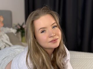 voyeur web cam AryaThomas