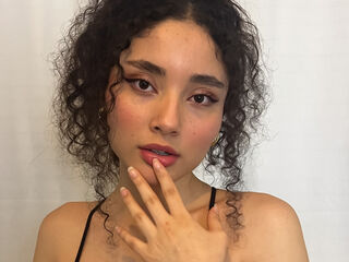 free webcam chat BellaVuitton