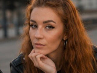 hot cam show BonnieHansen