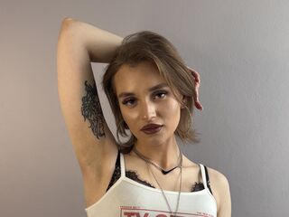 webcam striptease CammiePratten