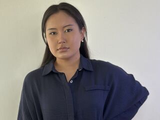 adult webcam chatroom CarolannOrmisto