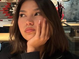 fingering girl webcam  CelsaCoty