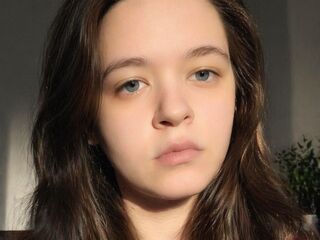 camgirl photo CorneliaAdling