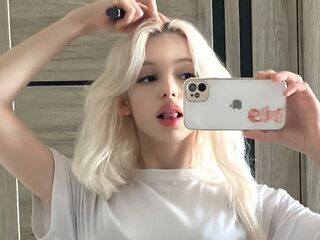 chatroom cam CourtneyAdamo