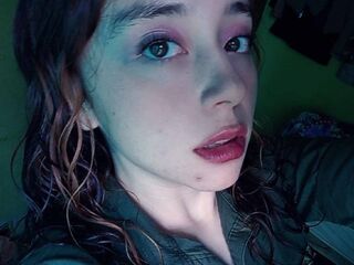 camslut naked DannaGom
