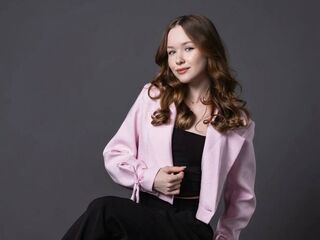 camgirl live DarleenBenjamin
