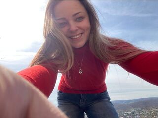 camslut fingering pussy DeeLorrie