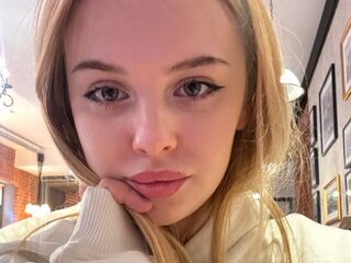 chatroom webcam pic DevonaBradner