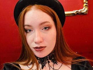 camslut showing pussy DevonaDarby