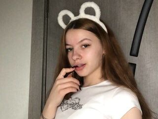 camgirl playing with sextoy DevonaHardcastle