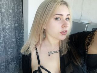 naked webcamgirl picture DinahSalimas