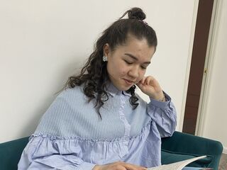 girl cam live EllyJames