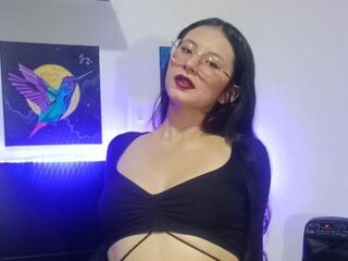 free live webcam chat EmberCullen