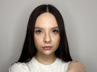 nude webcamgirl pic EmikoTriana