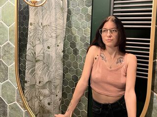 cam girl masturbating with sextoy EmiliaSmitti