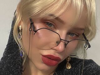 camgirl live sex photo EmilisaMoon