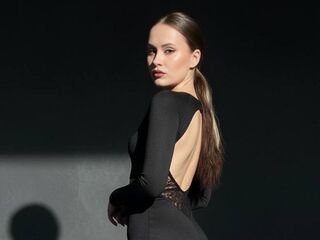 dirty webcam show EmilyGiffin