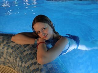 camgirl showing tits EngelBlakeway