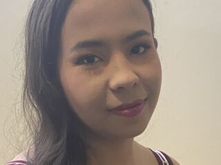 adult cam show HanaMontenegro