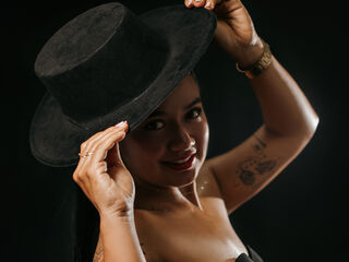 chat room live show HeidyRouss