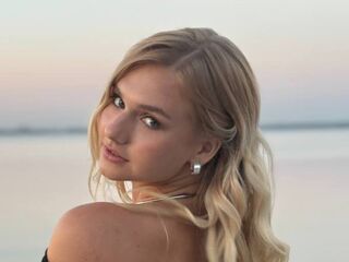 girl fingering shaved pussy HelenPetrini