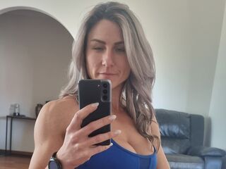 camslut showing tits Hiltonsammy