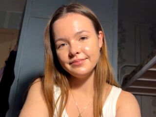 live free chat HollyCathrin