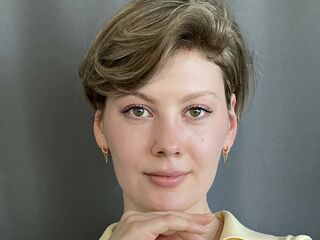 fingering girl chat JanHilbert