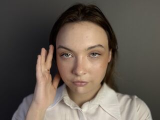 naked cam girl masturbating JaniceChambers
