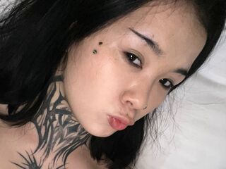 camgirl playing with vibrator JellyLolla