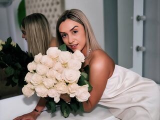 shaved pussy cam Jess
